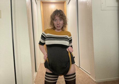 nerdyxcurvyxdirty naked onlyfans pics