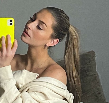 Abbey Wilson free only fans