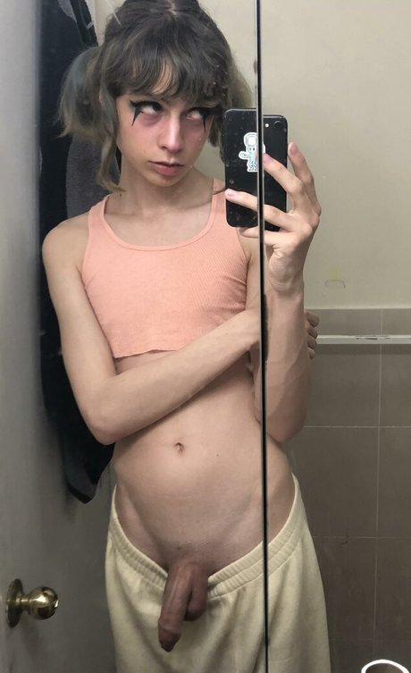 Cd Bell onlyfans model