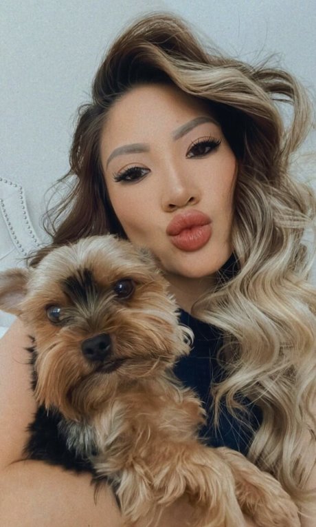 Katy Ngo onlyfans pictures