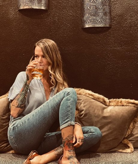 ohioliz onlyfans nude porn