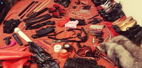 lilithinlatex naked on onlyfans