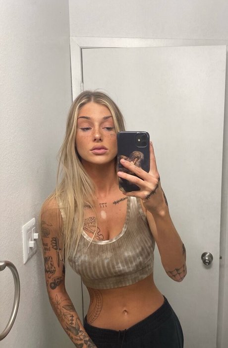 Ryrenee nude porn onlyfans