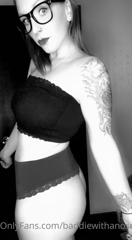 baddiewithanosering onlyfans leak free