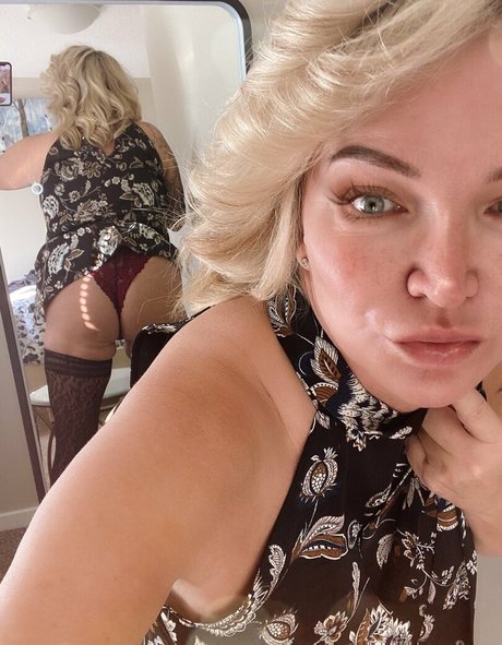 Erikka Devine tits onlyfans