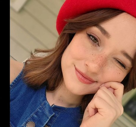 AmyKay ASMR onlyfans leams