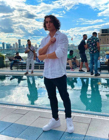 van life onlyfans nude scene