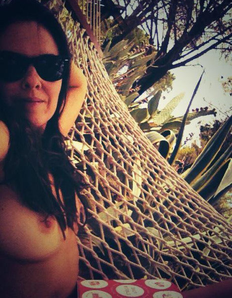 brunette teen onlyfans naked visual