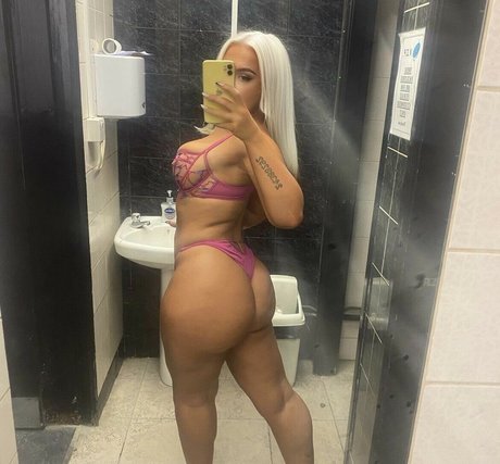 Shania Bethune onlyfans leaked