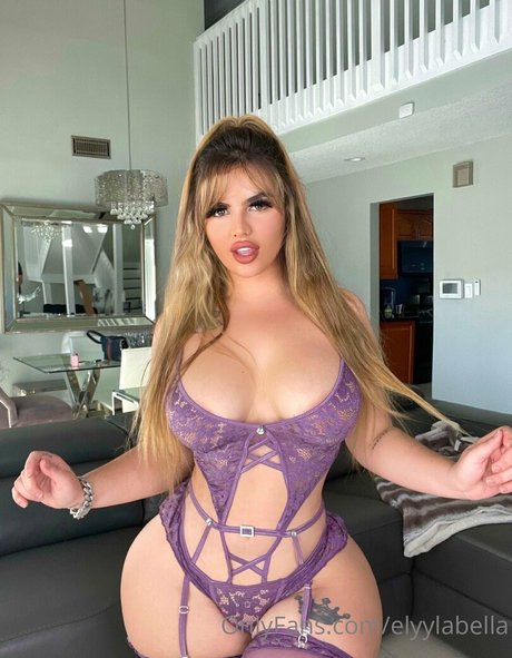 elyylabella onlyfans leaked.