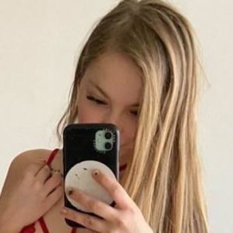 Mala officiall nudes onlyfans leaks