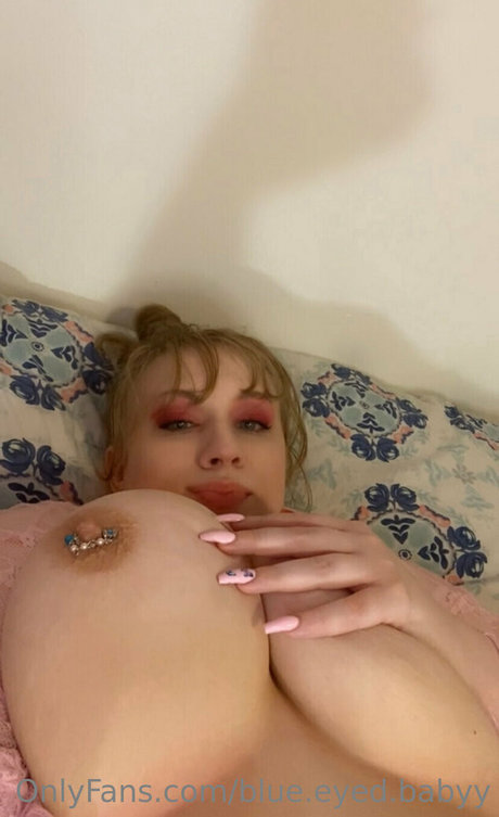 blue eyed babyy onlyfans leaked photos