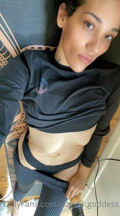 size 11 goddess onlyfans naked leaks