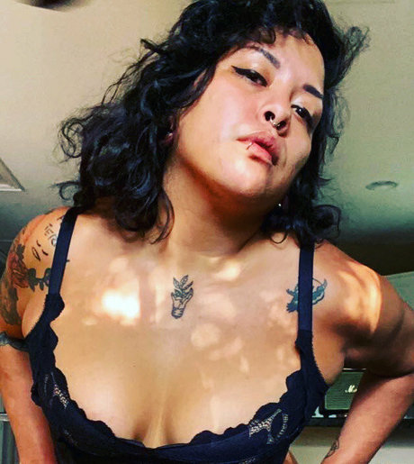 mirari mata onlyfans sexy