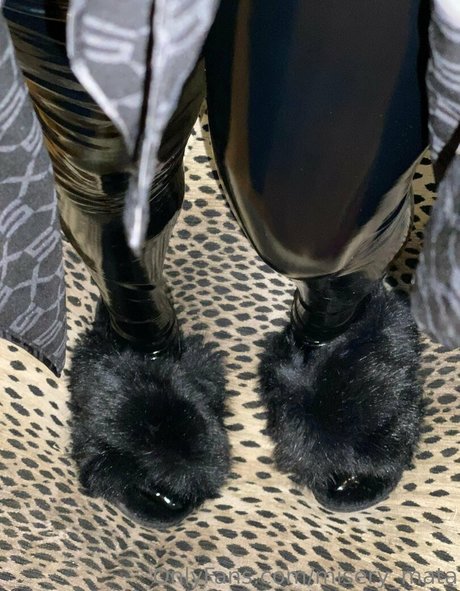 mirari mata nude onlyfans pics