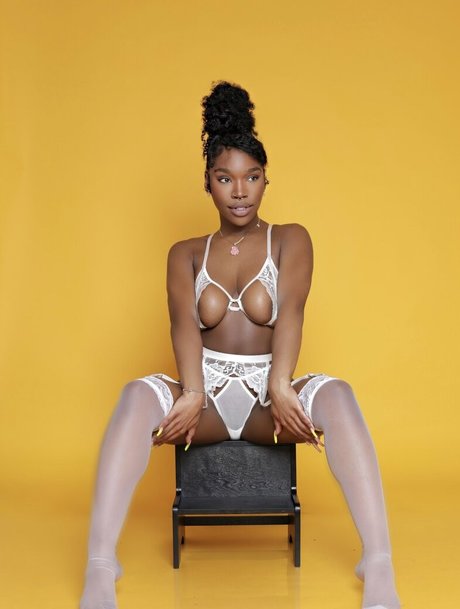 areiyami onlyfans nsfw