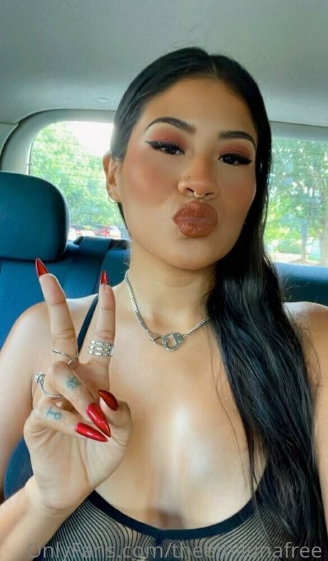 theemilunafree onlyfans full