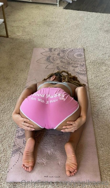 yogibaexo tits onlyfans