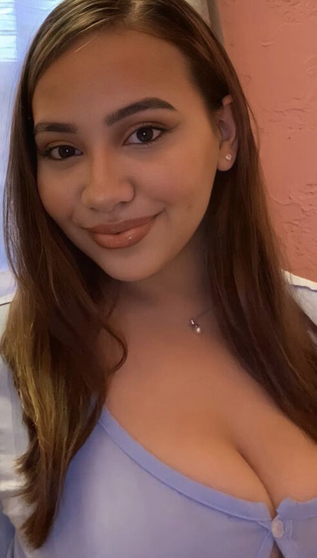 Ellie Johnston onlyfans sextape