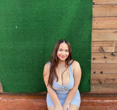 Ellie Johnston leaked onlyfans nude