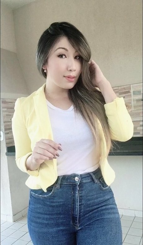 college teen onlyfans sexy nude snap