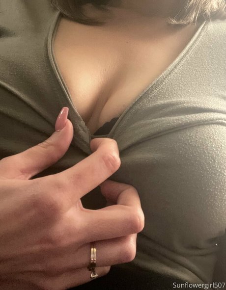 clever belle5 is on onlyfans