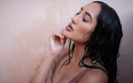 chloeamourfree onlyfans leajs