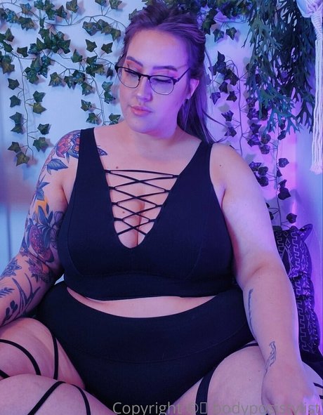 bodyposistylist naked onlyfans leaked