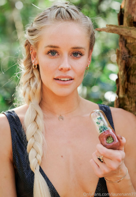 laurenann77 onlyfans pic
