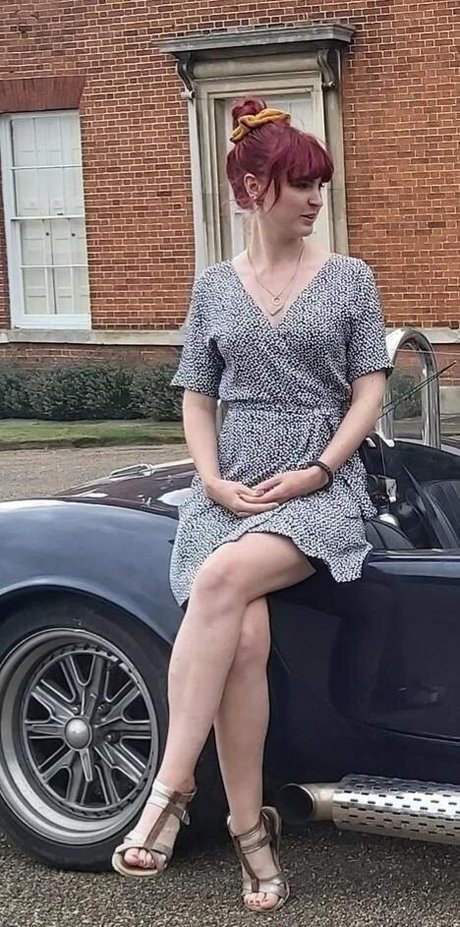 Izzie Balmer onlyfans leak nude