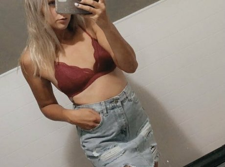 chelseerae onlyfans leak porn