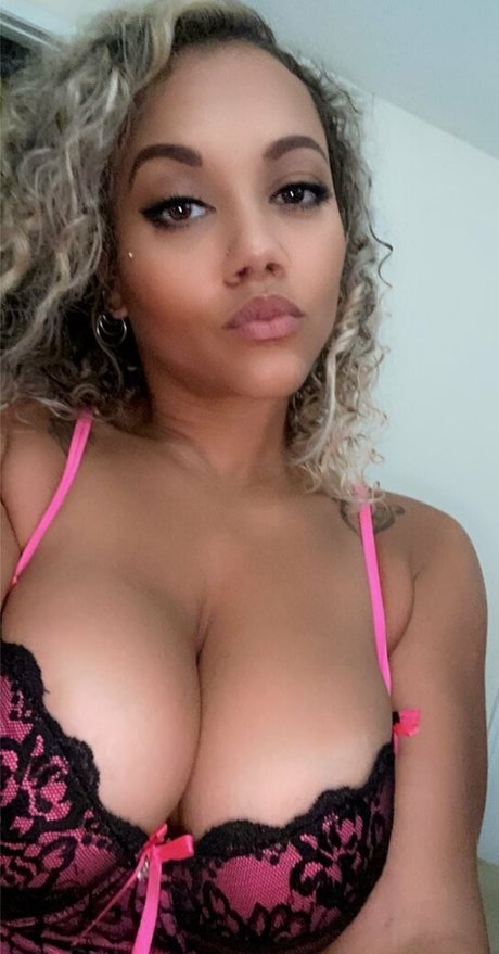 nickole1022 onlyfans explicit content