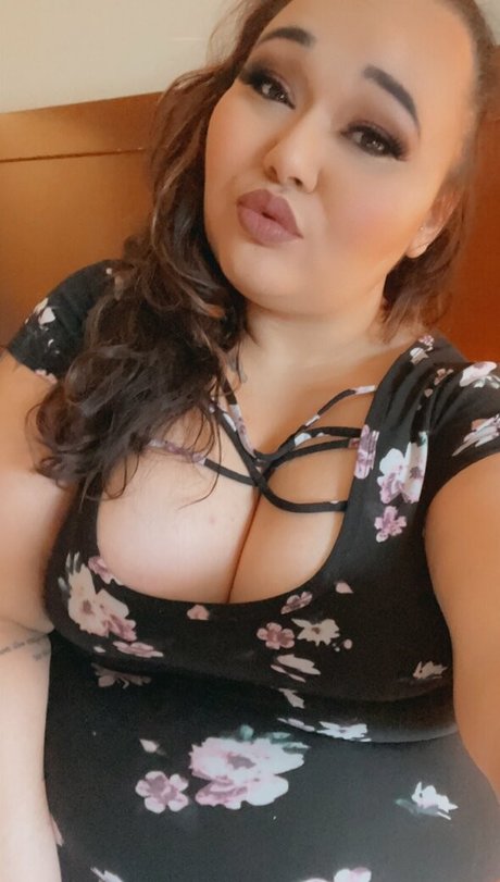 makanamoon onlyfans striptease