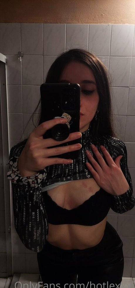 hotlexxxi on onlyfans