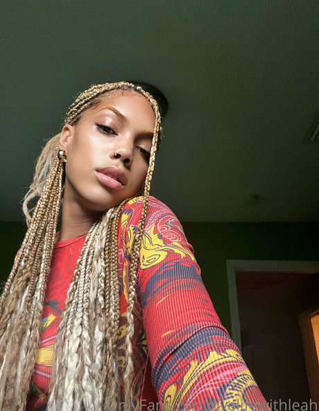 leahsade only fans naked