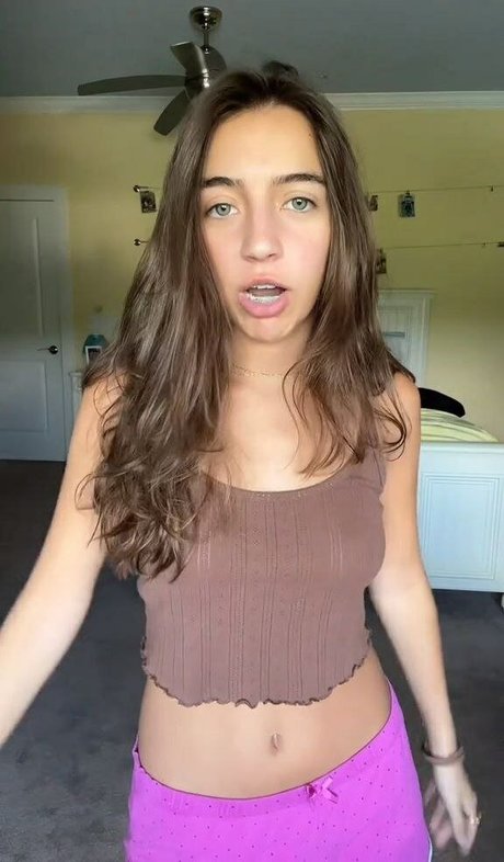 Ellie Dobleske onlyfans nude leaked