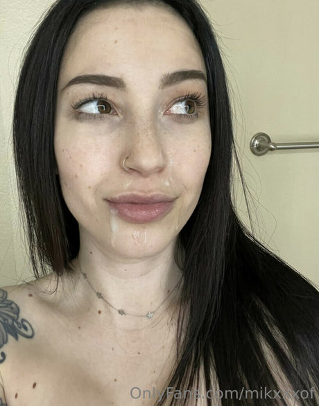 Mik Mikxxxof onlyfans images
