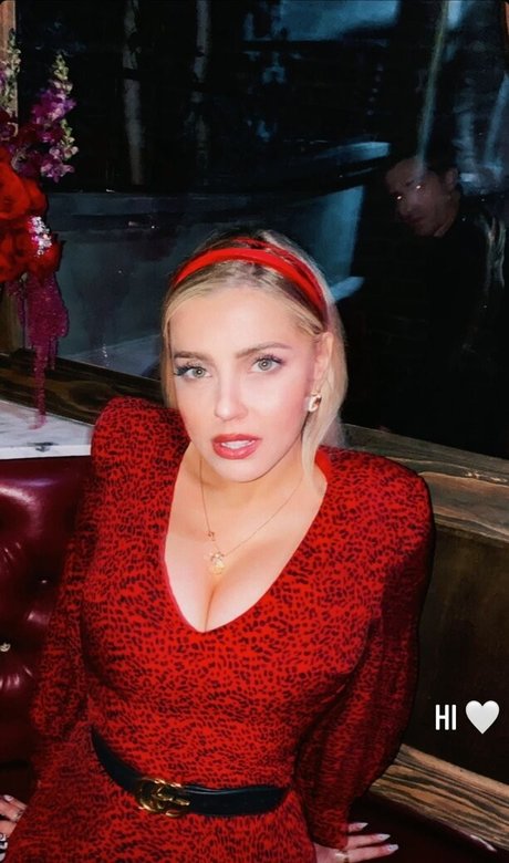 Violet Benson only fans.