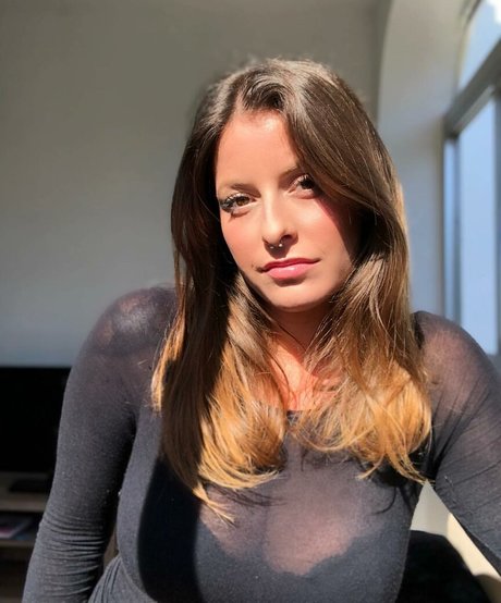 Zhanet Filipova onlyfans nude pics