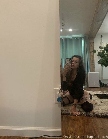 chapstickbxtch leaked porn onlyfans