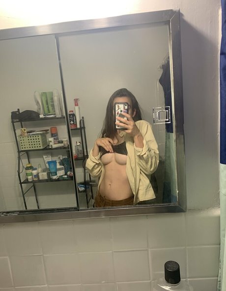 chapstickbxtch onlyfans page