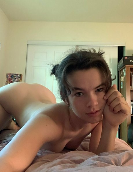 chapstickbxtch leaked nude onlyfans