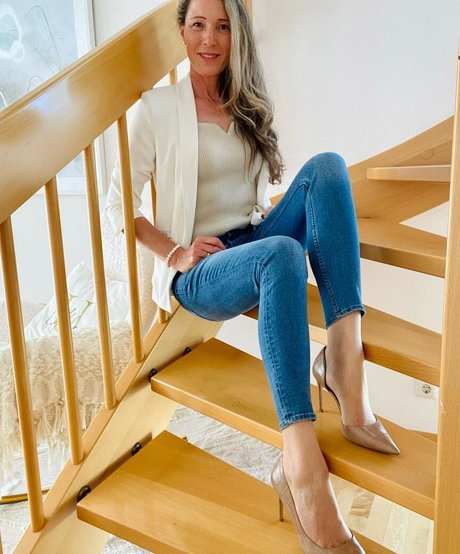 mom74fashion onlyfans pics