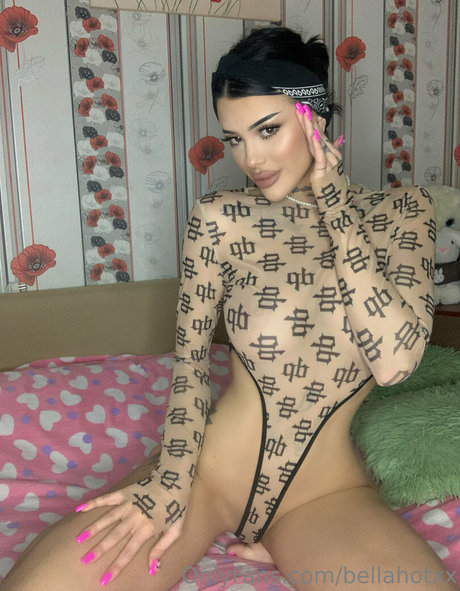 bellahotxx onlyfans nudes