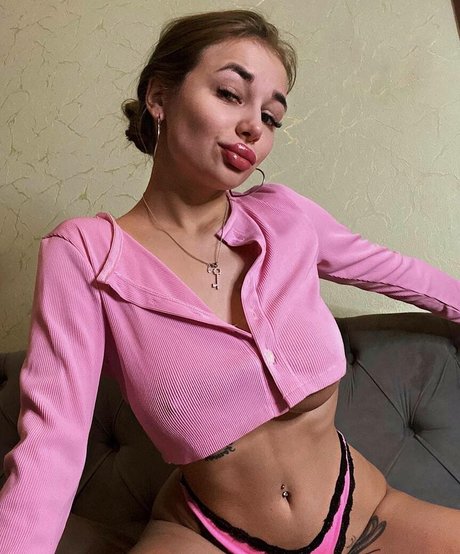 yaadashulya en onlyfans