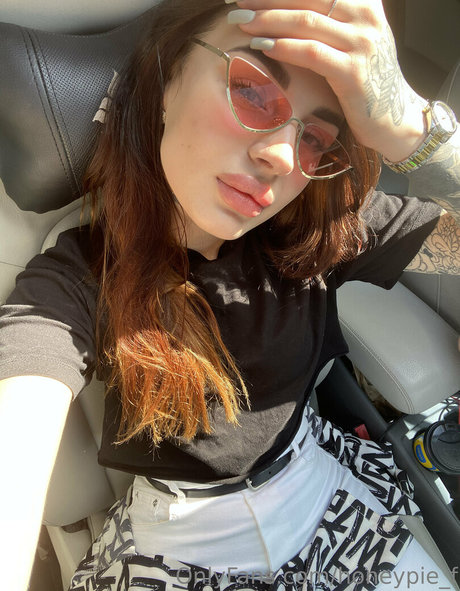 honeypie f onlyfans leajs