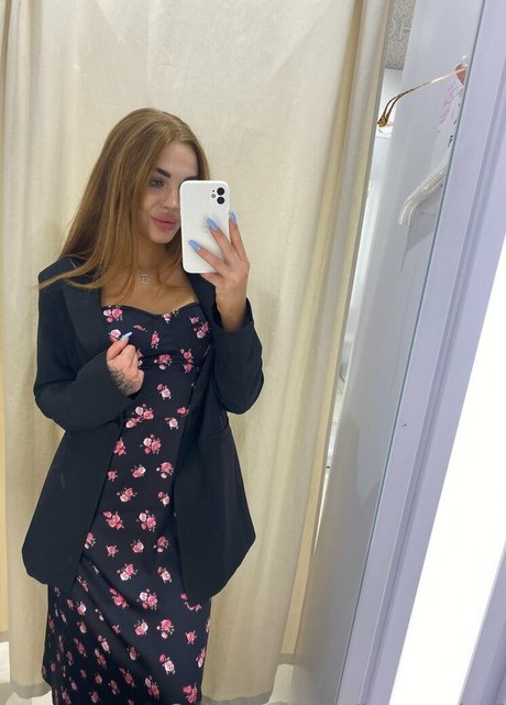 honeypie f nude onlyfans