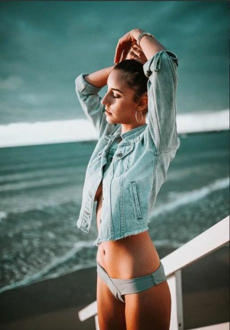 Emanuelle Kadosh onlyfans lean