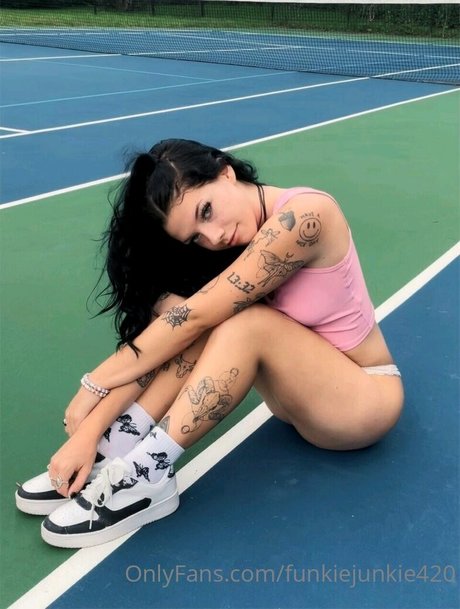 Meg Reillly onlyfans leams