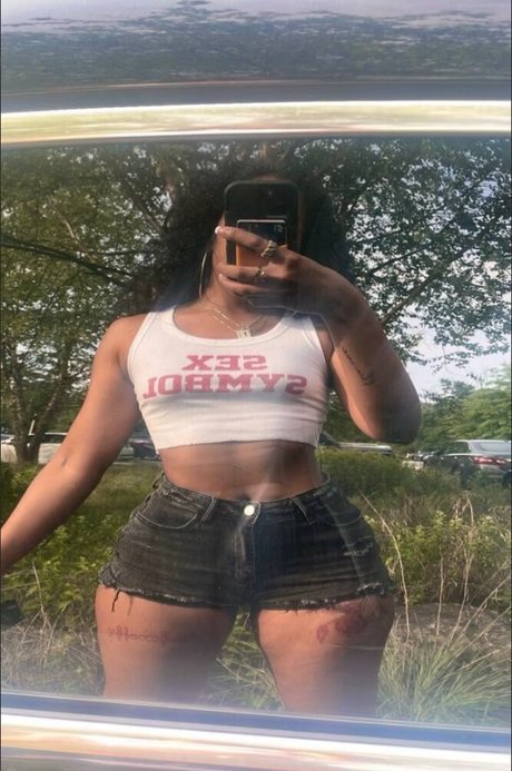 AishaaaMarie onlyfans model